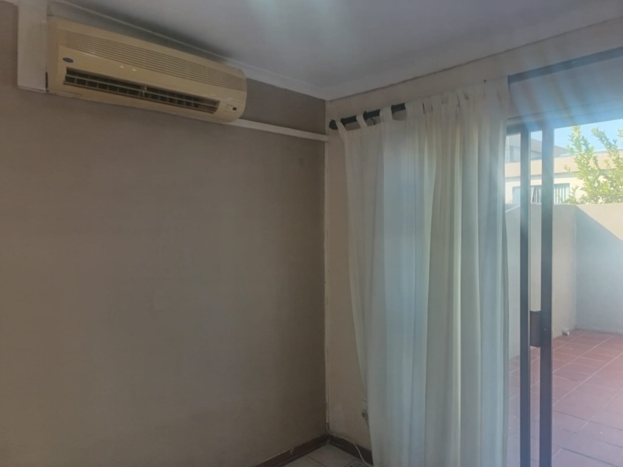 3 Bedroom Property for Sale in Rhodesdene Northern Cape